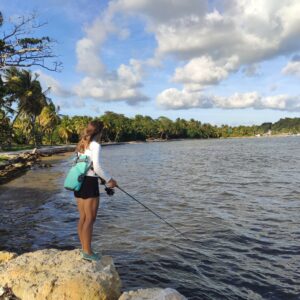 Les terrains de jeu sont variés. Pêche en plage Guadeloupe